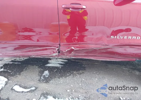 2018 Chevrolet Silverado 1500 1Lt из США, поврежденный, VIN 3GCUKREC2JG203245